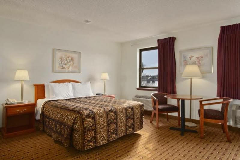 Days Inn By Wyndham Lancaster Pa Dutch Country Ronks Kültér fotó